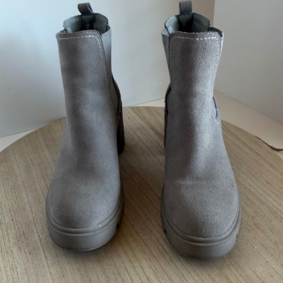 Splendid Gray Suede Chunky Heel Chelsea Boots | Women’s 9M - Picture 3 of 6